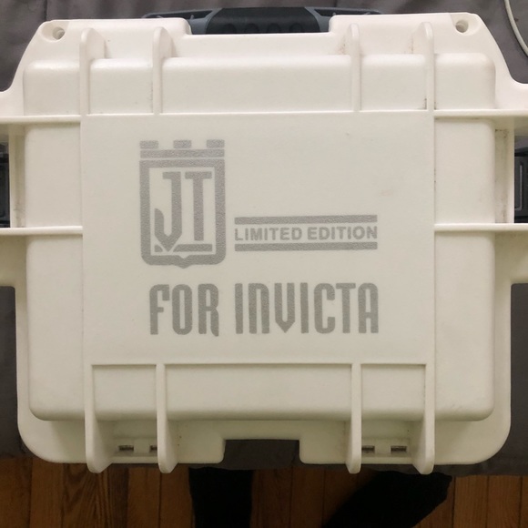 INVICTA watch - Picture 3 of 3